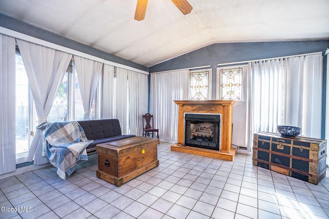 1532 Sunset Road, Schodack, NY 12033