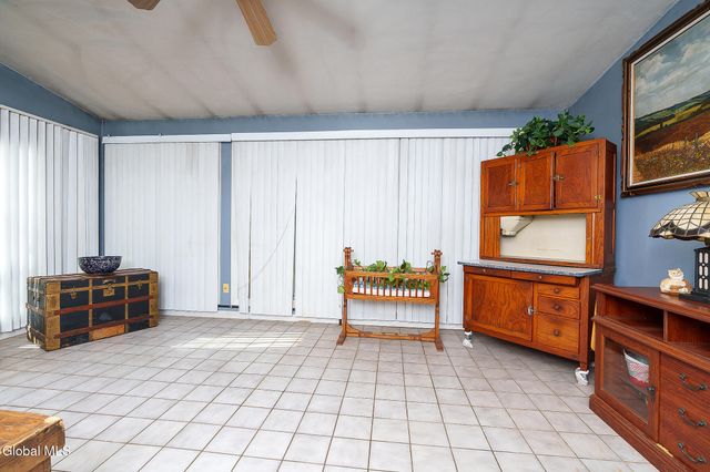 1532 Sunset Road, Schodack, NY 12033