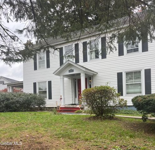 1532 Sunset Road, Schodack, NY 12033