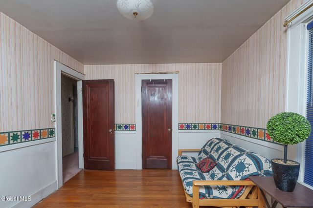 1532 Sunset Road, Schodack, NY 12033