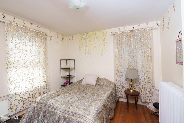 1532 Sunset Road, Schodack, NY 12033