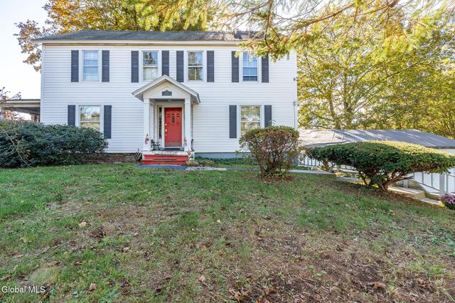 1532 Sunset Road, Schodack, NY 12033