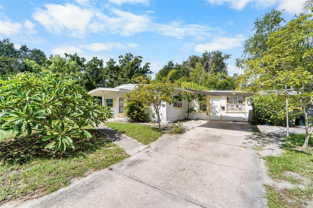 Image 3 of property listing at 12312 N 27TH STREET, Tampa, FL 33612