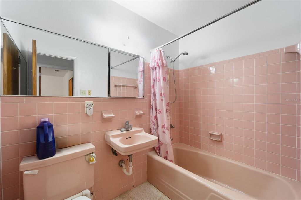 Image 21 of property listing at 12312 N 27TH STREET, Tampa, FL 33612