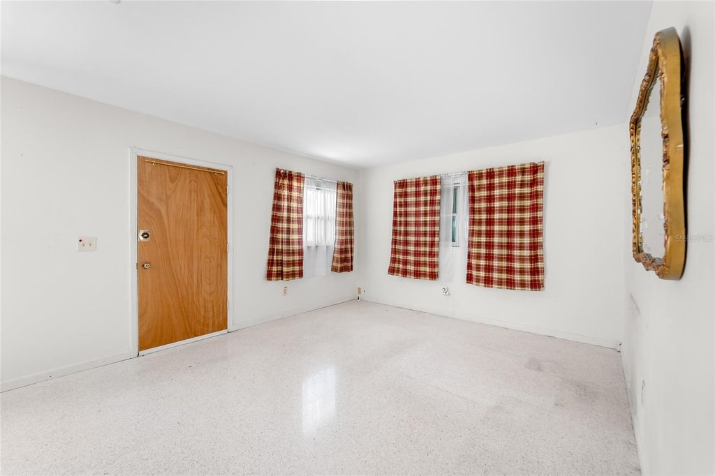 Image 4 of property listing at 12312 N 27TH STREET, Tampa, FL 33612