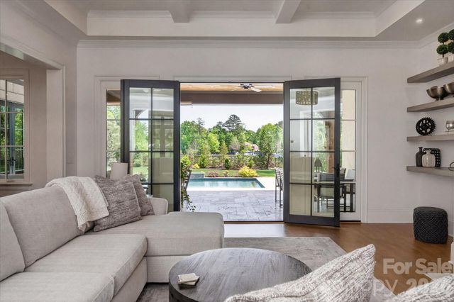 8008 Skye Lochs Drive, Waxhaw, NC 28173