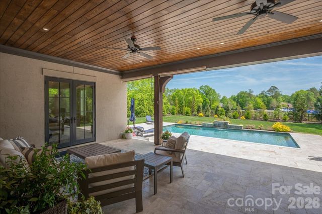 8008 Skye Lochs Drive, Waxhaw, NC 28173