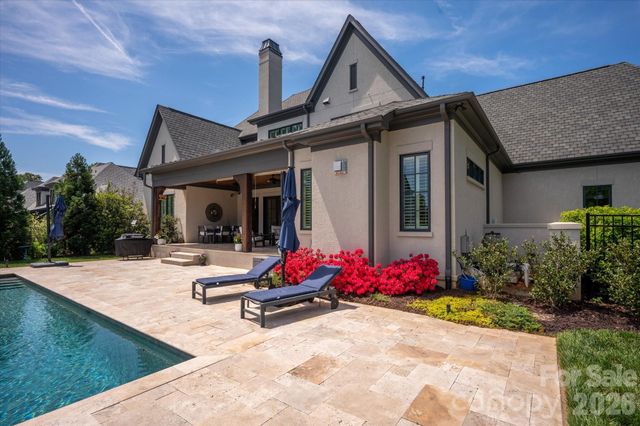 8008 Skye Lochs Drive, Waxhaw, NC 28173