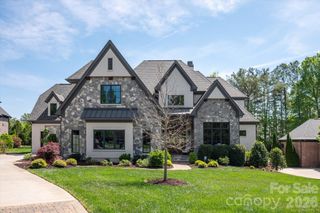8008 Skye Lochs Drive, Waxhaw, NC 28173
