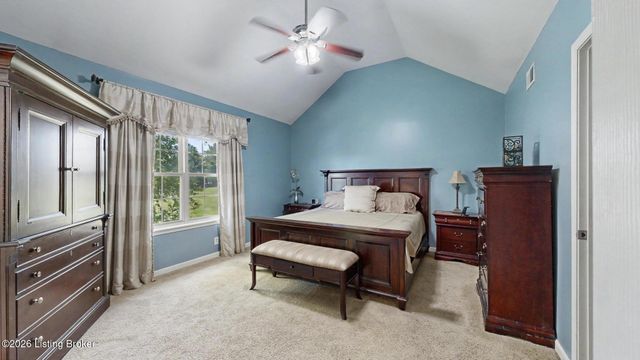 15218 Abington Ridge Pl, Louisville, KY 40245