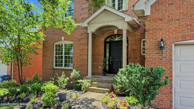 15218 Abington Ridge Pl, Louisville, KY 40245
