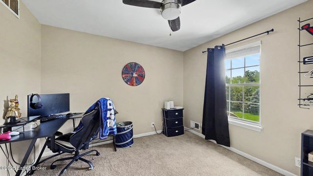 15218 Abington Ridge Pl, Louisville, KY 40245
