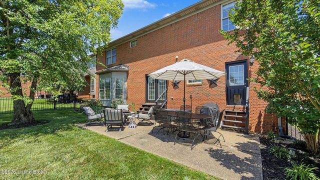 15218 Abington Ridge Pl, Louisville, KY 40245