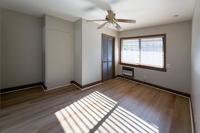 872 NE 40th Street 1, Oakland Park, FL 33334