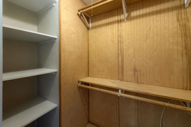 872 NE 40th Street 1, Oakland Park, FL 33334