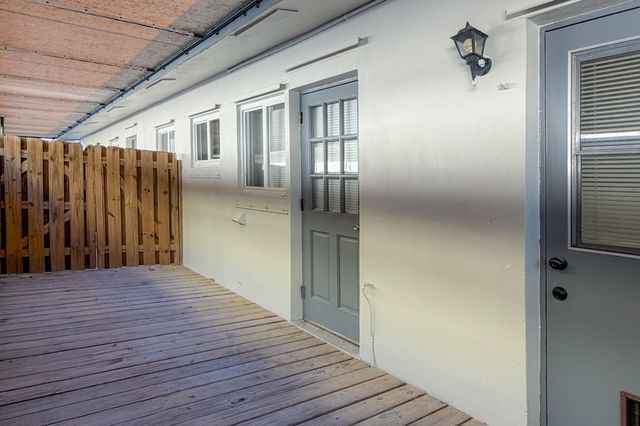 872 NE 40th Street 1, Oakland Park, FL 33334