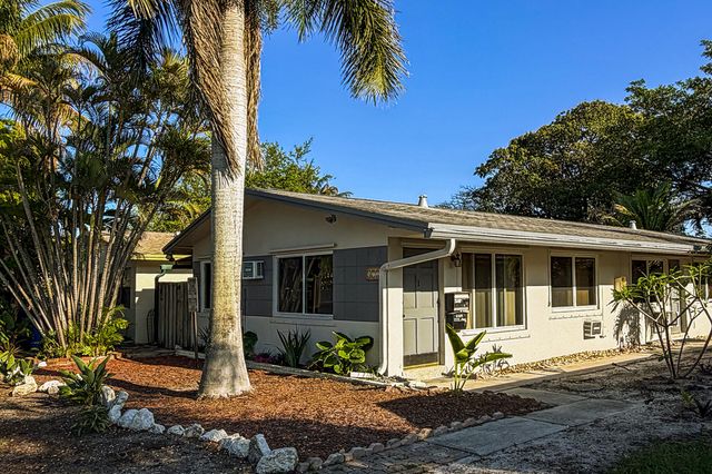 872 NE 40th Street 1, Oakland Park, FL 33334