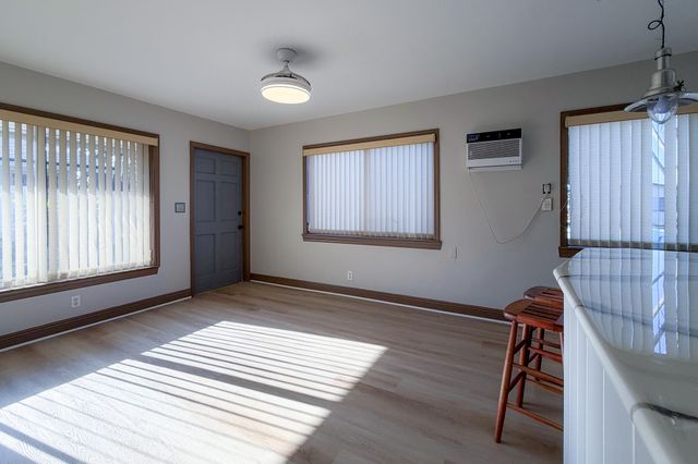 872 NE 40th Street 1, Oakland Park, FL 33334