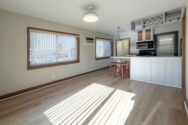 872 NE 40th Street 1, Oakland Park, FL 33334