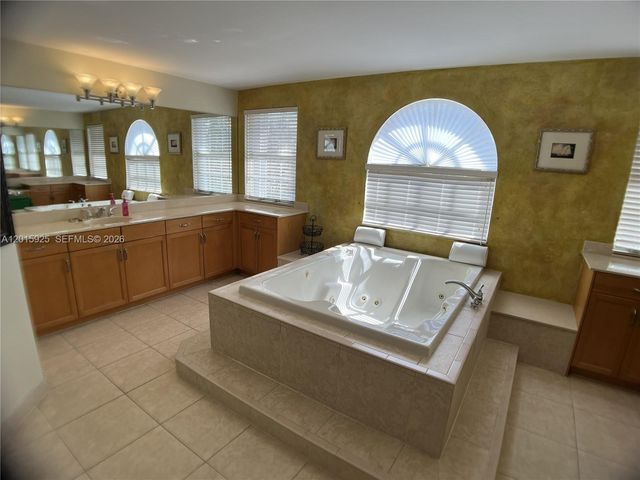 19521 SW 39th Ct, Miramar, FL 33029