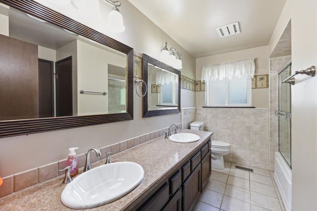 8306 N Standard St, Spokane, WA 99208