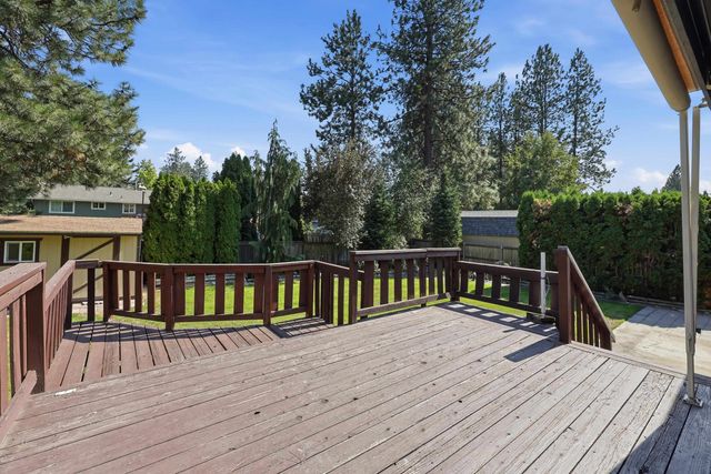 8306 N Standard St, Spokane, WA 99208