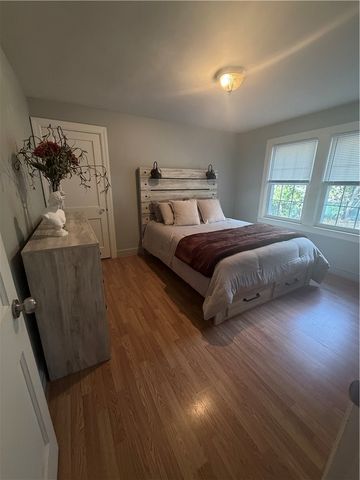 15 Sarah Teft Drive, Warwick, RI 02889