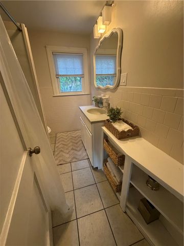 15 Sarah Teft Drive, Warwick, RI 02889