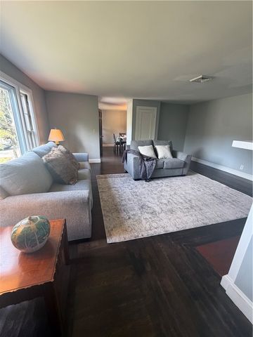 15 Sarah Teft Drive, Warwick, RI 02889
