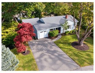 15 Sarah Teft Drive, Warwick, RI 02889