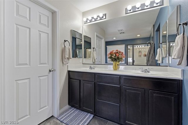 10715 Loretto Cove Street, Las Vegas, NV 89141