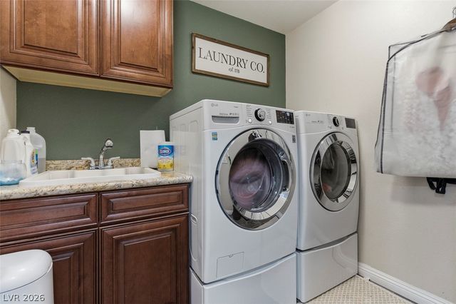 10715 Loretto Cove Street, Las Vegas, NV 89141