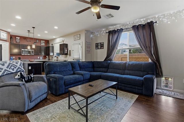 10715 Loretto Cove Street, Las Vegas, NV 89141