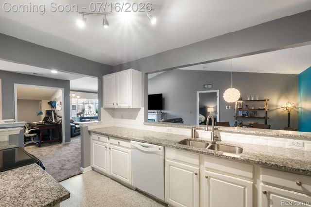 16524 Radison Drive, Macomb Township, MI 48044