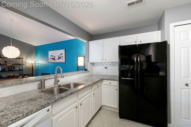 16524 Radison Drive, Macomb Township, MI 48044
