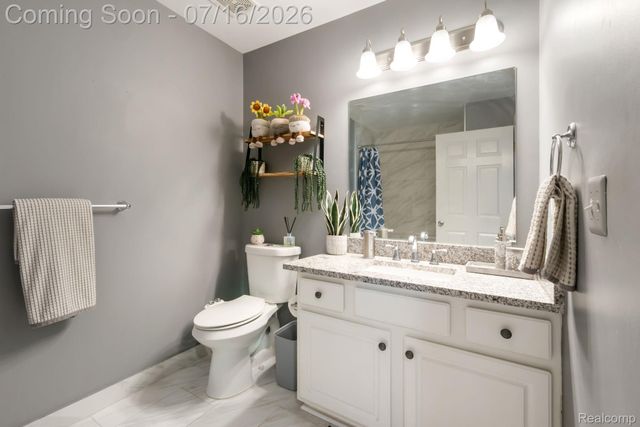 16524 Radison Drive, Macomb Township, MI 48044