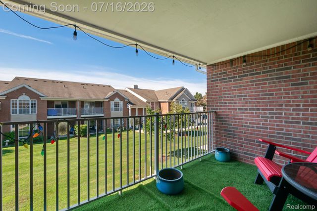 16524 Radison Drive, Macomb Township, MI 48044