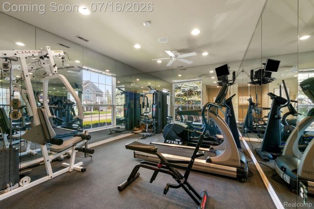 16524 Radison Drive, Macomb Township, MI 48044