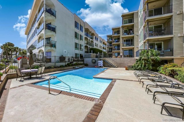 1221 Parker Pl Unit 6, San Diego, CA 92109