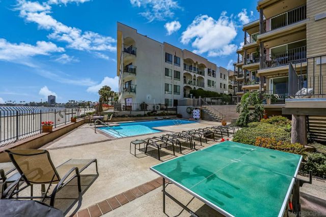 1221 Parker Pl Unit 6, San Diego, CA 92109