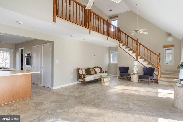 38225 PINEY POINT RD, Ocean View, DE 19970