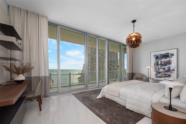 300 Biscayne Boulevard Way 1101E, Miami, FL 33131