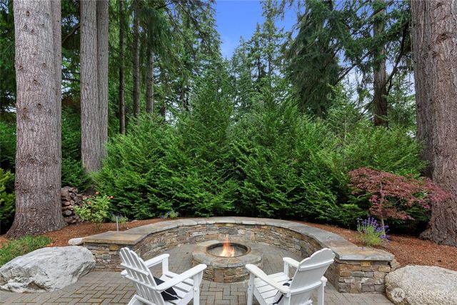 10440 NE Quiet Valley Lane, Bainbridge Island, WA 98110