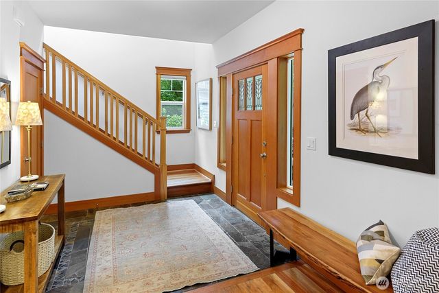10440 NE Quiet Valley Lane, Bainbridge Island, WA 98110