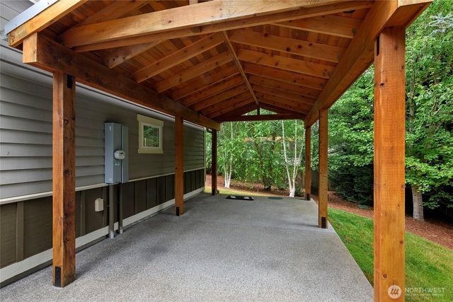 10440 NE Quiet Valley Lane, Bainbridge Island, WA 98110