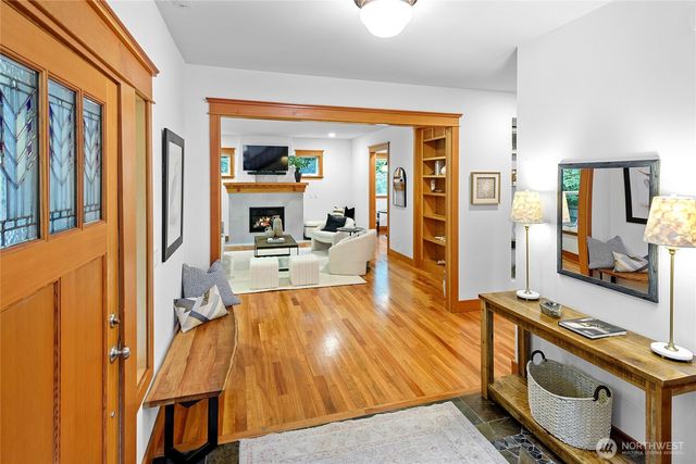 10440 NE Quiet Valley Lane, Bainbridge Island, WA 98110