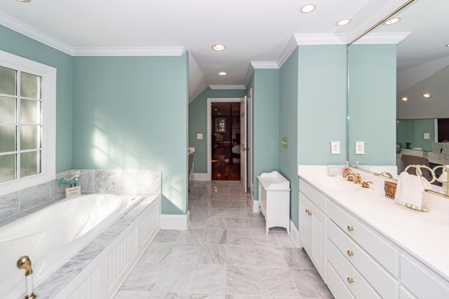 6976 Maybank Highway, Wadmalaw Island, SC 29487