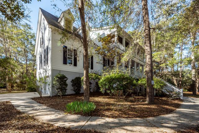 6976 Maybank Highway, Wadmalaw Island, SC 29487