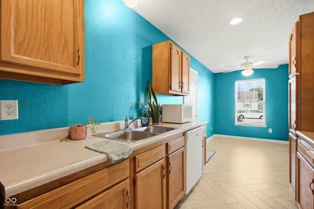 1807 Blue Lake Drive, Greenwood, IN 46143