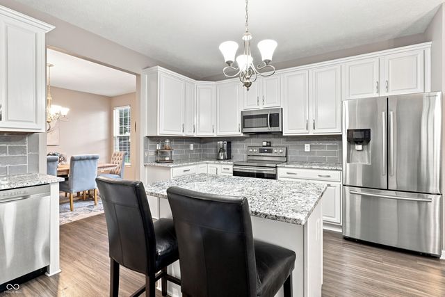 9332 N Bayland Drive, Mccordsville, IN 46055